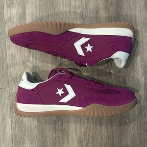 WoMen’s Converse Sneakers